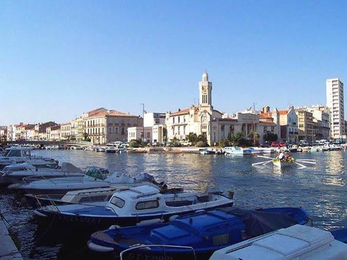 Hotel L'Orque Bleue Sete Exterior photo